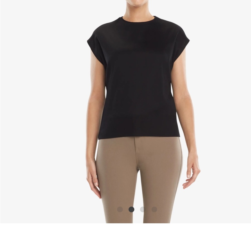EUC MM LaFleur Patsy t-shirt. Color is black . Size Large.